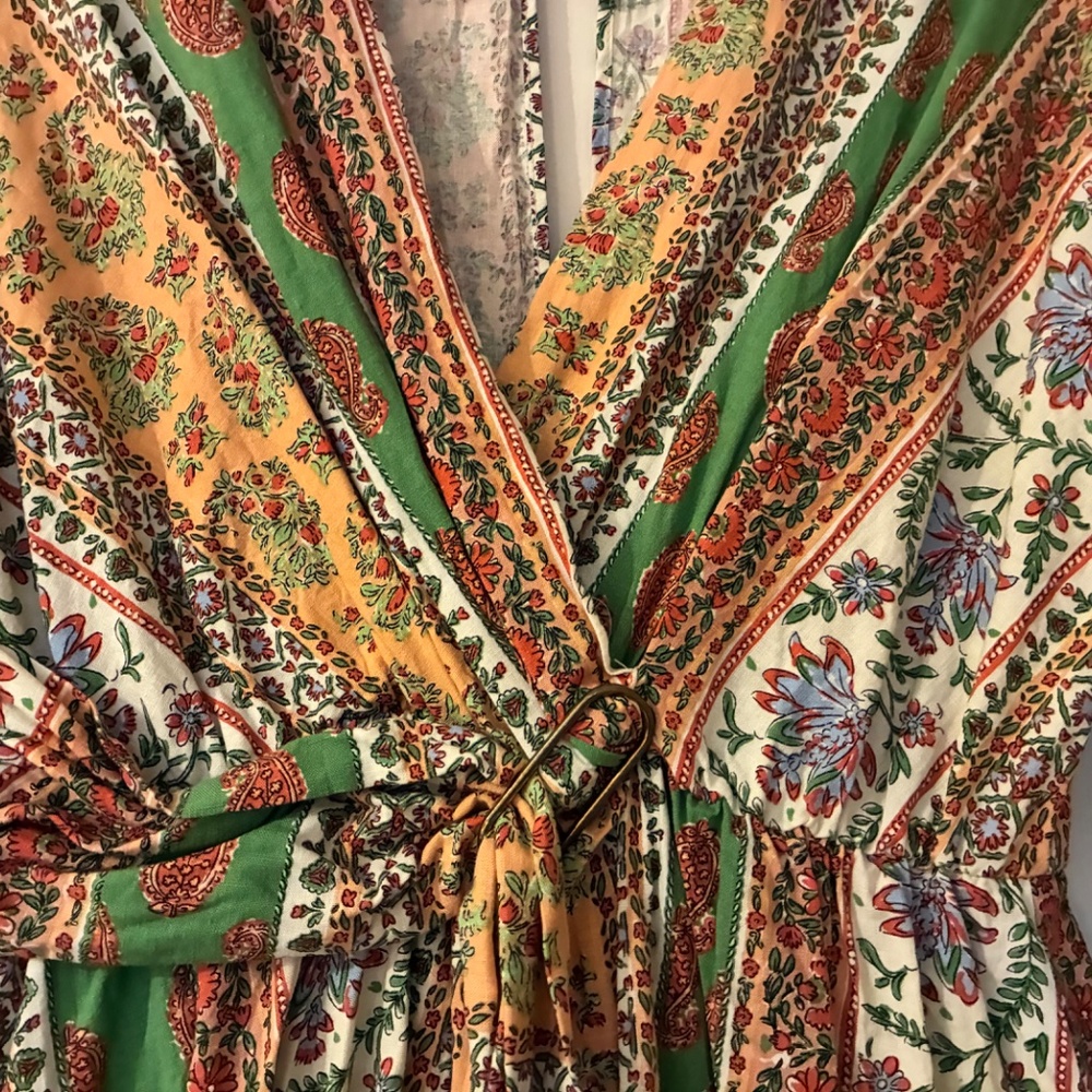NWOT Zara V-neck belted romper, size S - Picture 2 of 4